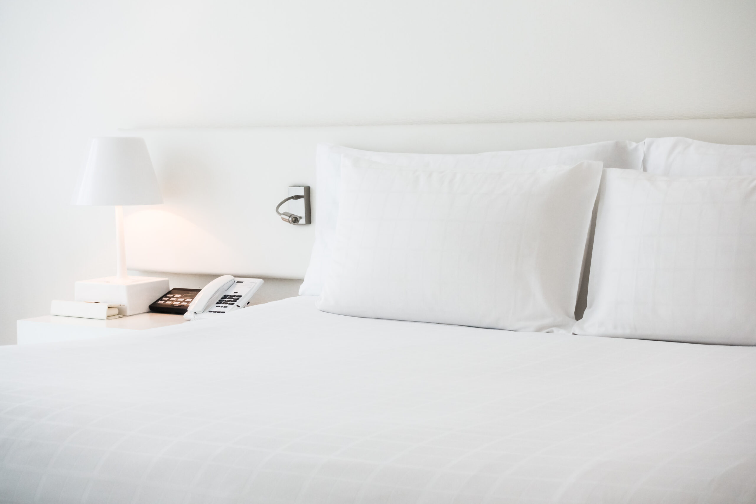 Spacious and cozy queen room at City Center Downtown Motel in Phoenix
